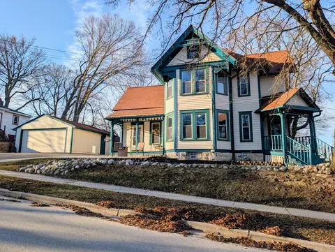 200 Spring, Waukesha, WI 53188