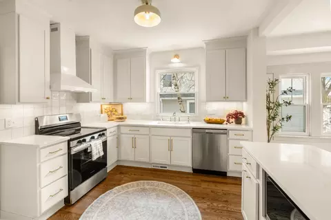 2262 N 71st, Wauwatosa, WI 53213