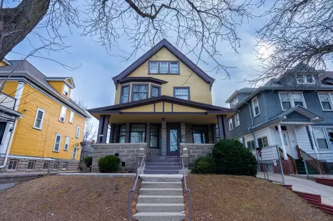 3601 W Highland, Milwaukee, WI 53208