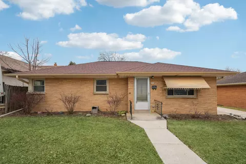 2818 S 72nd, West Allis, WI 53219