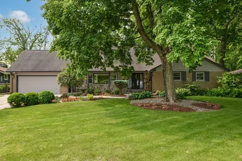 10311 W Ruby, Wauwatosa, WI 53225