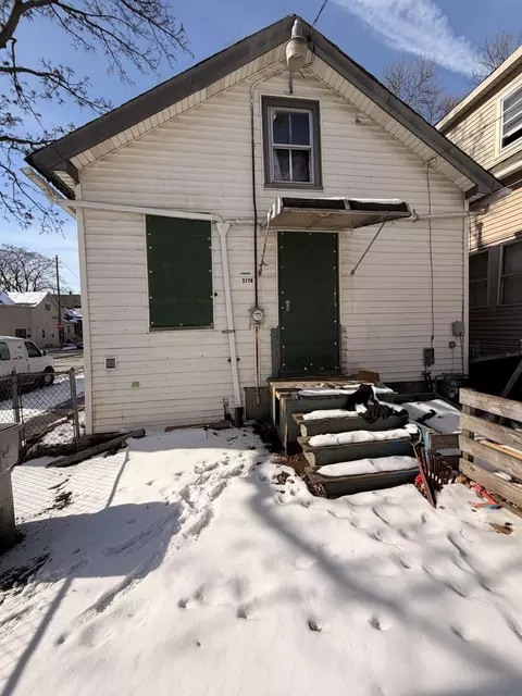 2178 S 14th, Milwaukee, WI 53215