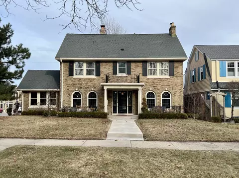 3964 N Stowell, Shorewood, WI 53211