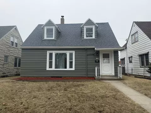 3525 S 19th, Milwaukee, WI 53221