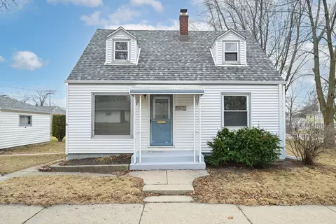 8435 W Townsend, Milwaukee, WI 53222