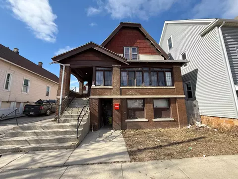 1715 S 18th #1719, Milwaukee, WI 53204