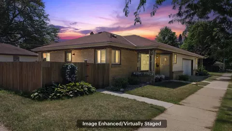 8533 W Nash #8535, Milwaukee, WI 53222