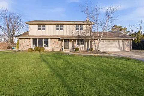 11116 N Riverland, Mequon, WI 53092