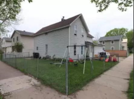 726 Ferry, La Crosse, WI 54601