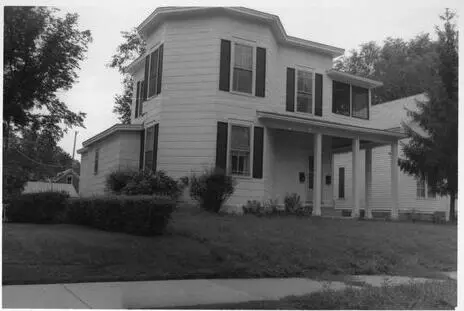 1620 Ferry, La Crosse, WI 54601