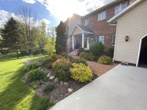 5451 County Highway Tt, Sun Prairie, WI 53559
