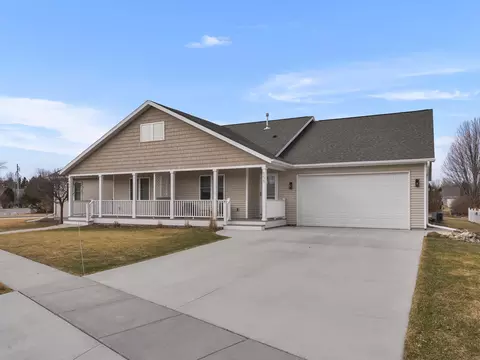 558 Pickett St, Plymouth, WI 53073