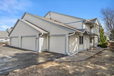 601 Barrington #D, West Bend, WI 53095