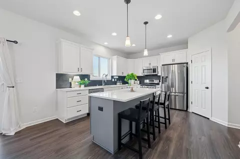 w139n6328 Bridal Wreath, Menomonee Falls, WI 53051