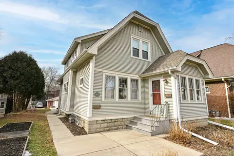 3271 S Logan, Milwaukee, WI 53207