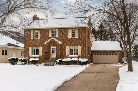 2532 Edgewood, La Crosse, WI 54601