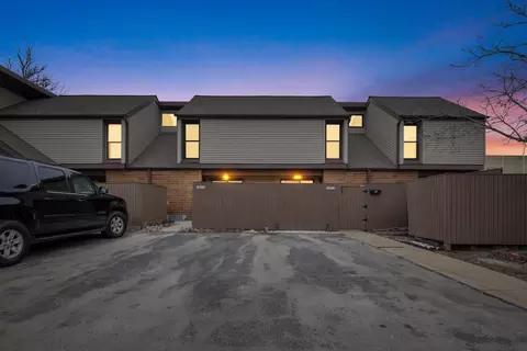 1621 W Edgerton #J, Milwaukee, WI 53221