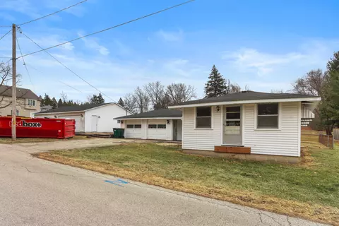 w1375 Glenwood Road, Bloomfield, WI 53147