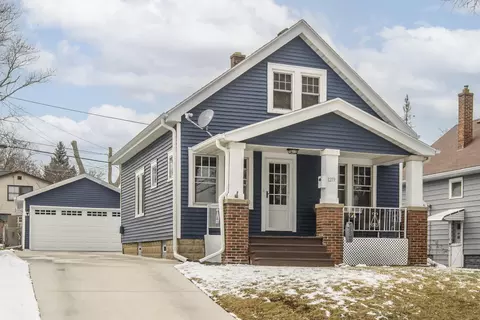 1219 S 90th, West Allis, WI 53214