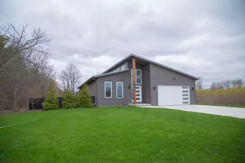 3318 Limerick, Sheboygan, WI 53083