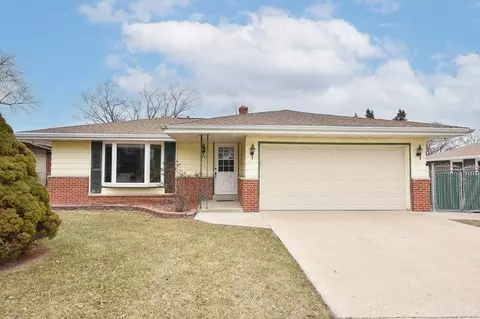 1620 Drexel, South Milwaukee, WI 53172