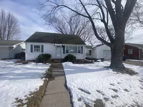 526 11th, Onalaska, WI 54650