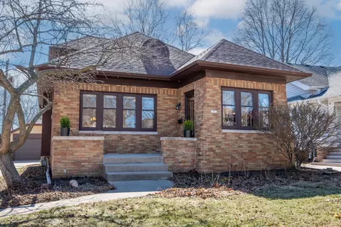 1913 E Beverly, Shorewood, WI 53211