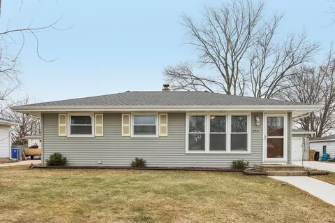 5711 63rd, Kenosha, WI 53142