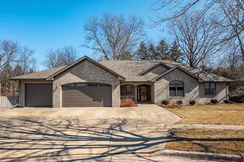 432 Stonewall, Burlington, WI 53105