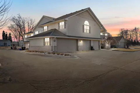1723 State #E43, Union Grove, WI 53182