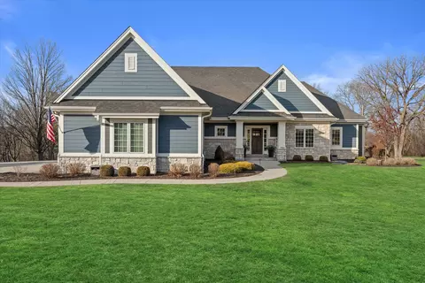 17860 Greenbrier, Brookfield, WI 53045