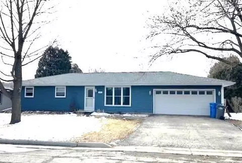 422 Janet, Watertown, WI 53094