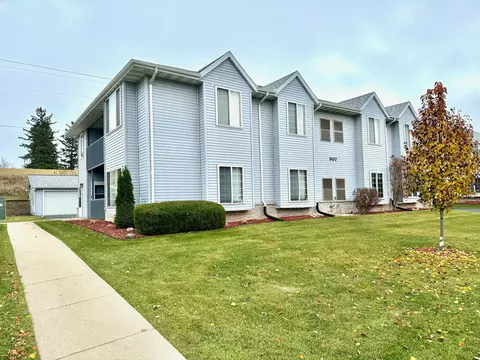 907 Fox Crk #2, Watertown, WI 53098