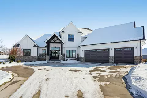 w298n3222 Woodridge, Delafield, WI 53072