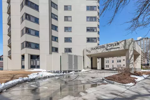 1633 N Prospect #16C, Milwaukee, WI 53202