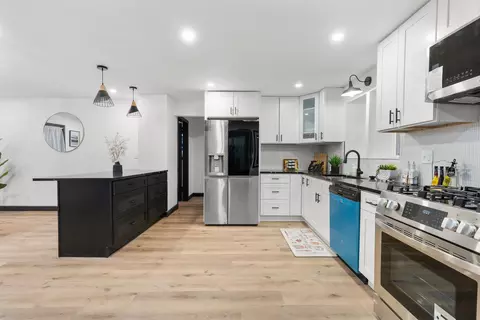 w156n8813 Pilgrim, Menomonee Falls, WI 53051
