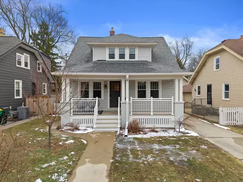 2005 E Beverly, Shorewood, WI 53211