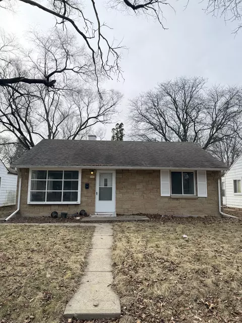 5791 N 32nd, Milwaukee, WI 53209