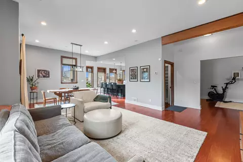 101 W Vine, Milwaukee, WI 53212