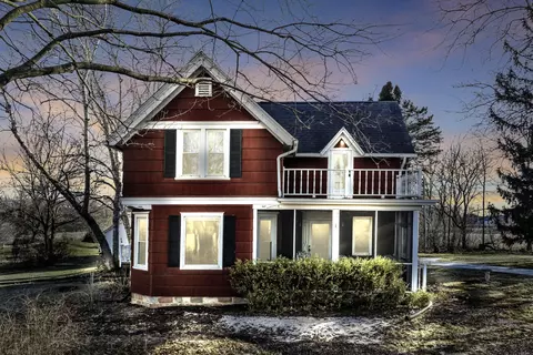 n47w22683 Weyer, Pewaukee, WI 53072