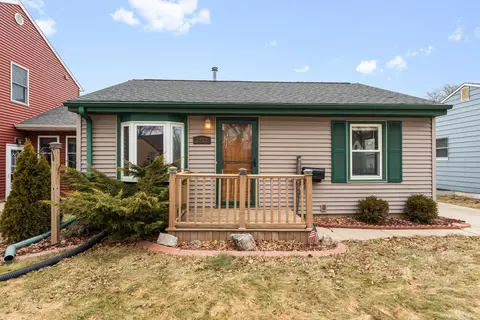2812 E Allerton, Saint Francis, WI 53235