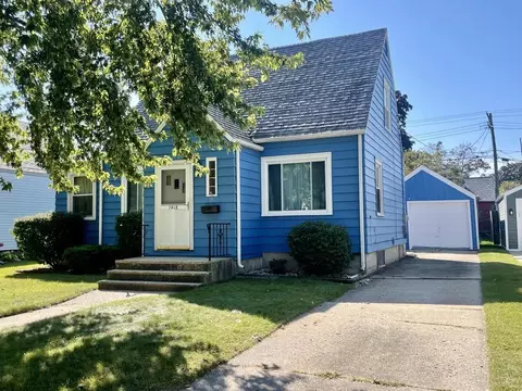 7812 21, Kenosha, WI 53143