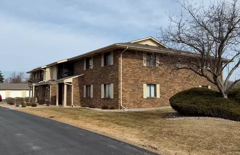 6520 Mariner #204, Mount Pleasant, WI 53406