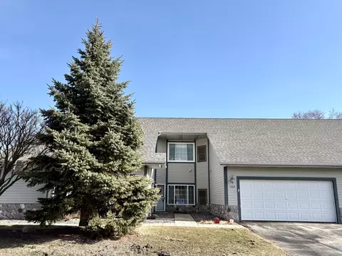 5322 S Hidden, Greenfield, WI 53221