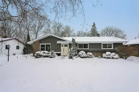 1611 17th, Grafton, WI 53024
