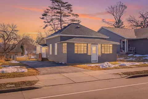 440 2nd, Onalaska, WI 54650