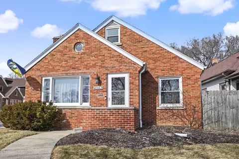 4342 W Martin, Milwaukee, WI 53208