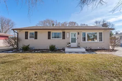 2721 Arrowhead, Racine, WI 53402