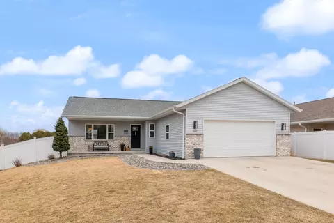 2307 S 21st, Manitowoc, WI 54220