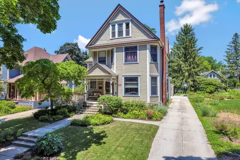 8100 W Chestnut, Wauwatosa, WI 53213